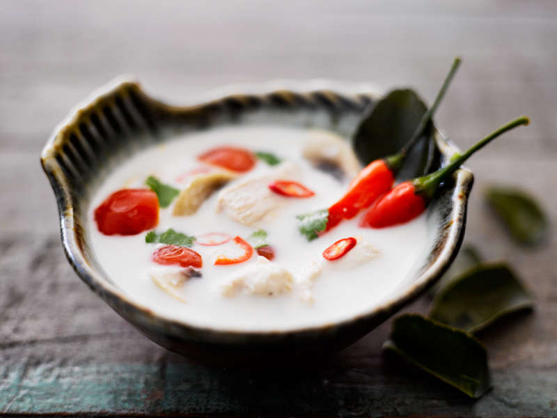 Thaimaalainen kanakeitto Tom Kha Gai - Reseptit 