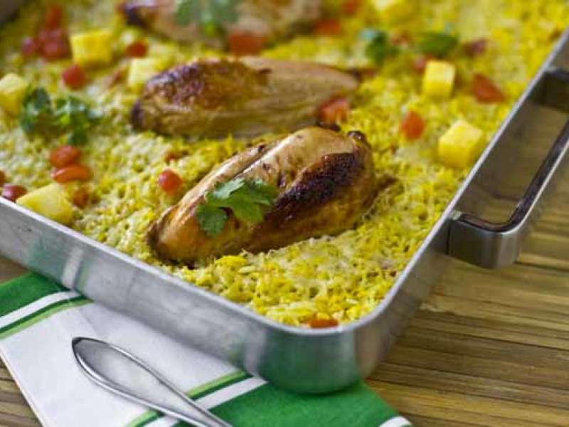 Emännän uunikanaa ja curryriisiä