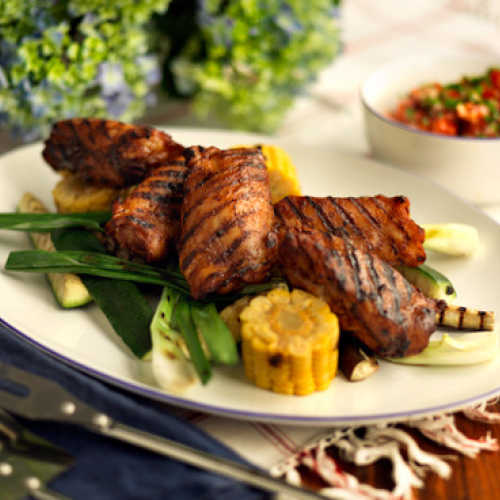 Grillattua kanaa ja vihanneksia chili-sitrusvoin kera